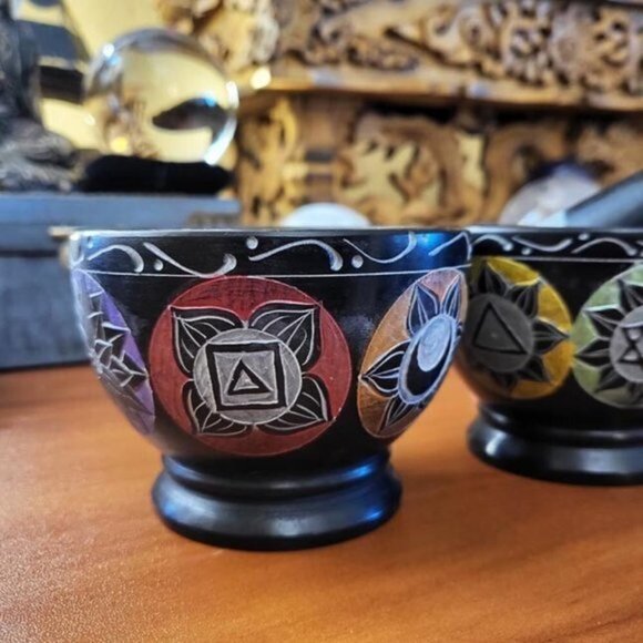 CHakra Mortar and Pestle - Picture 2 of 9